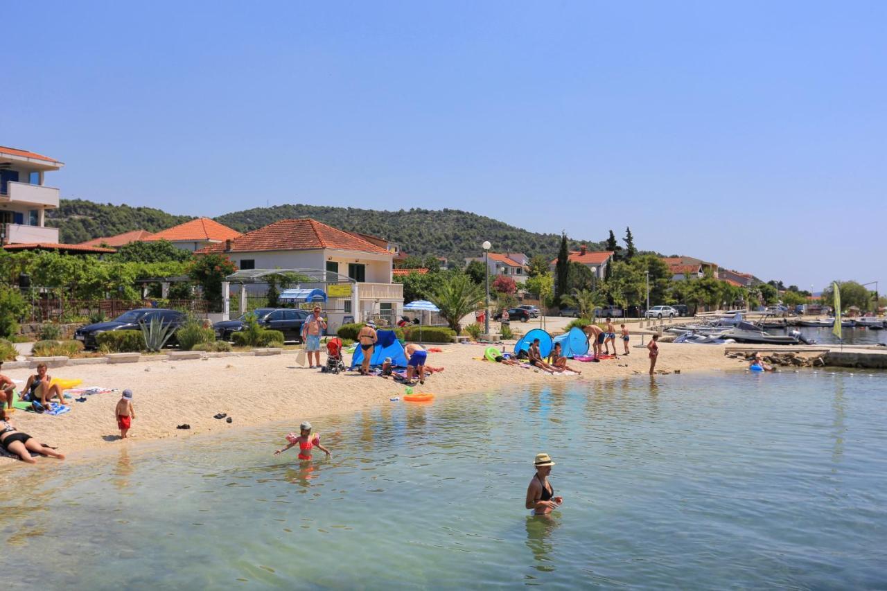 Apartments With A Parking Space Poljica, Trogir - 10010 مارينا المظهر الخارجي الصورة