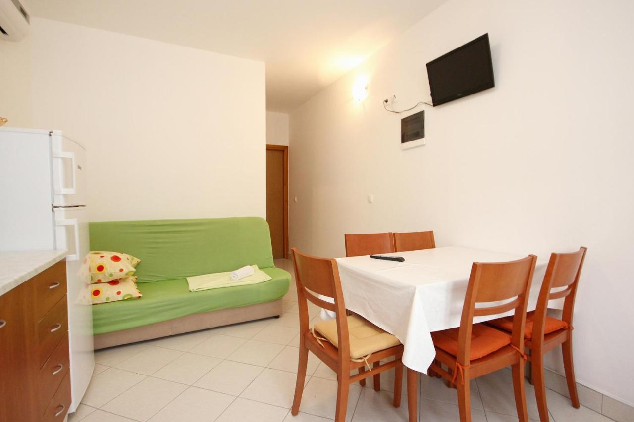 Apartments With A Parking Space Poljica, Trogir - 10010 مارينا المظهر الخارجي الصورة