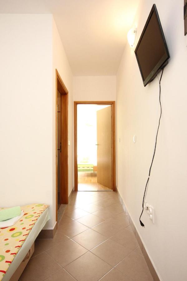 Apartments With A Parking Space Poljica, Trogir - 10010 مارينا المظهر الخارجي الصورة