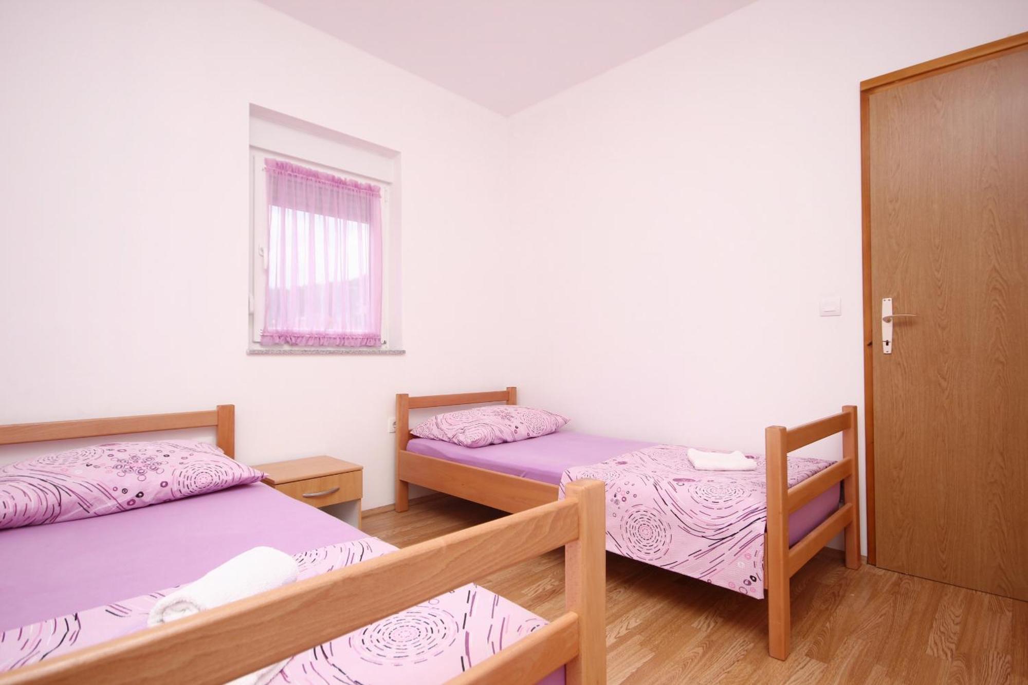 Apartments With A Parking Space Poljica, Trogir - 10010 مارينا الغرفة الصورة